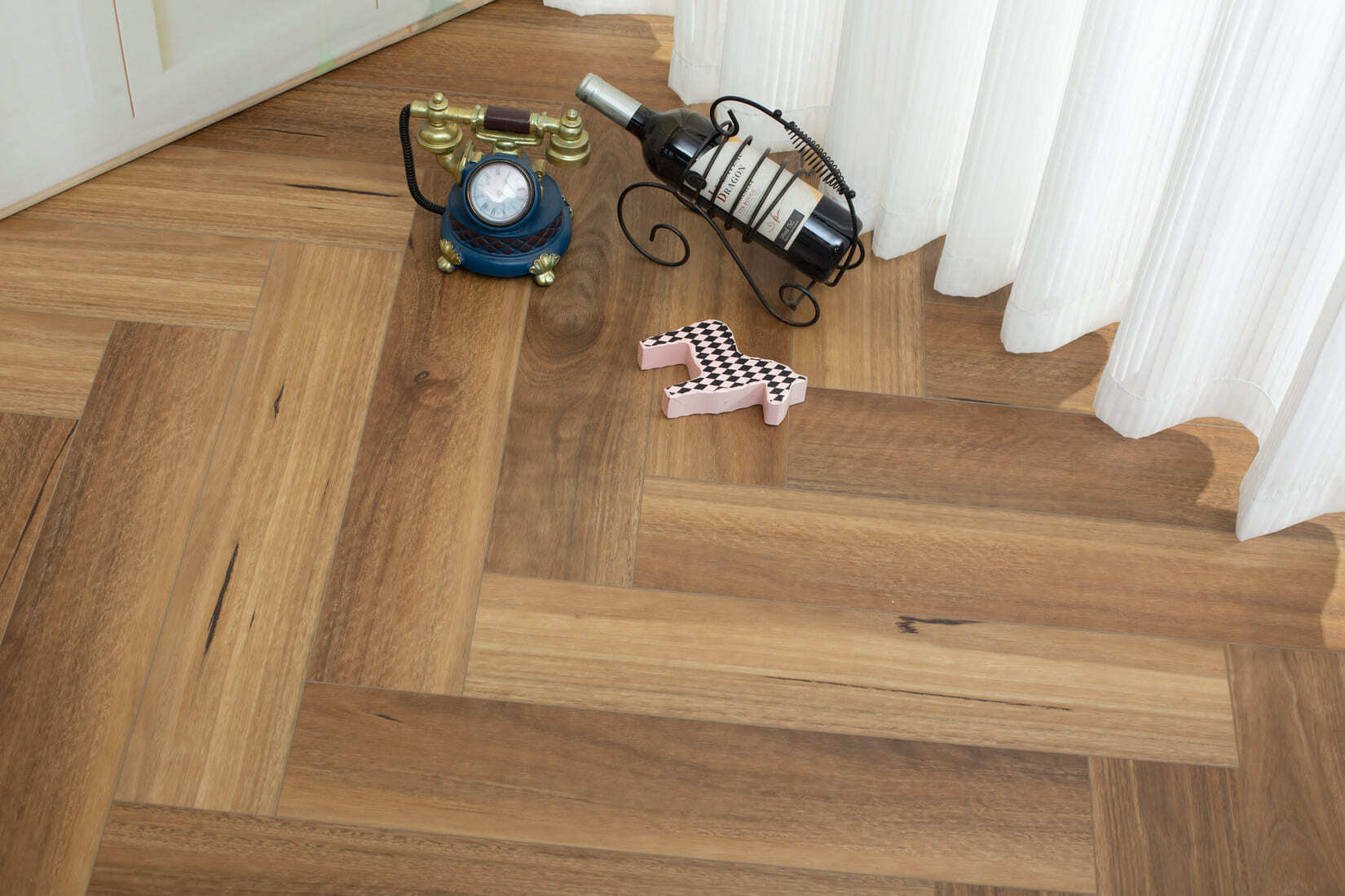 Плитка SPC "OneFloor" 3027 А,В  ЁЛКА (640*128*4 мм) — купить в Новороссийске