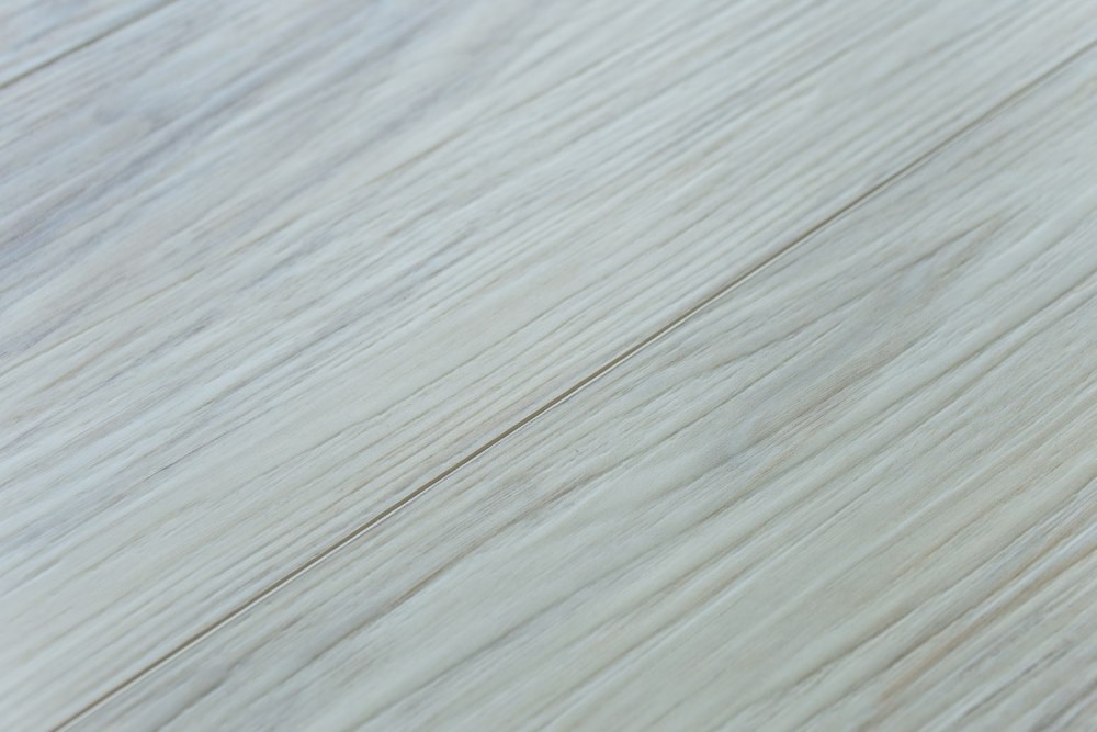 Замковая ПВХ плитка "Art Tile" Клён Жемчужный (1220*152*5 мм) — купить в Новороссийске