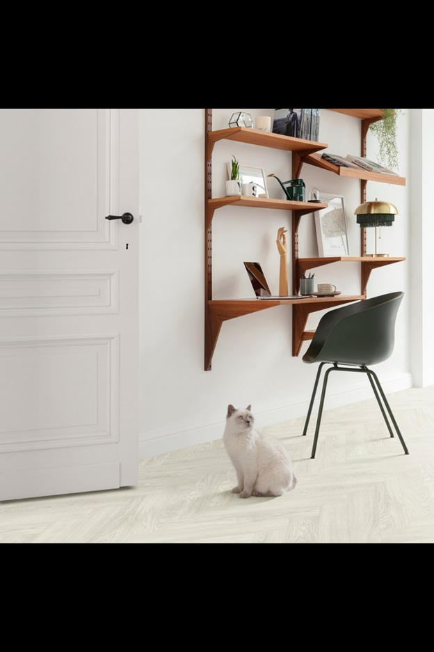 Замковая ПВХ плитка Laurel Oak 51104 (630*126*6 мм) — купить в Новороссийске