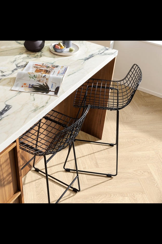 Замковая ПВХ плитка Laurel Oak 51230 (630*126*6 мм) — купить в Новороссийске