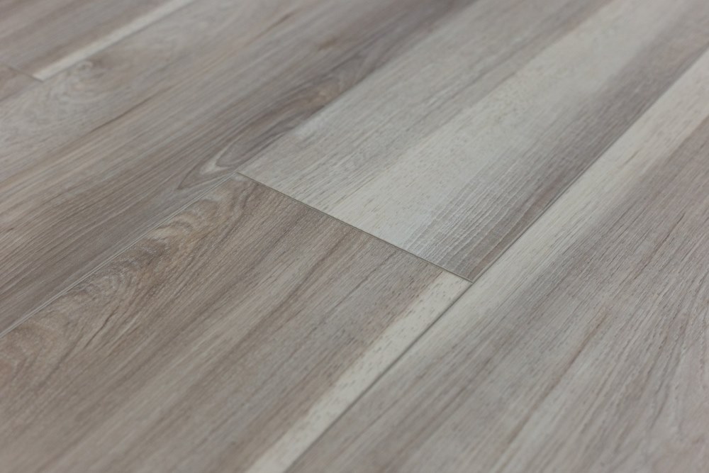 Замковая ПВХ плитка "Art Tile" Тис Юге (1220*152*5 мм) — купить в Новороссийске