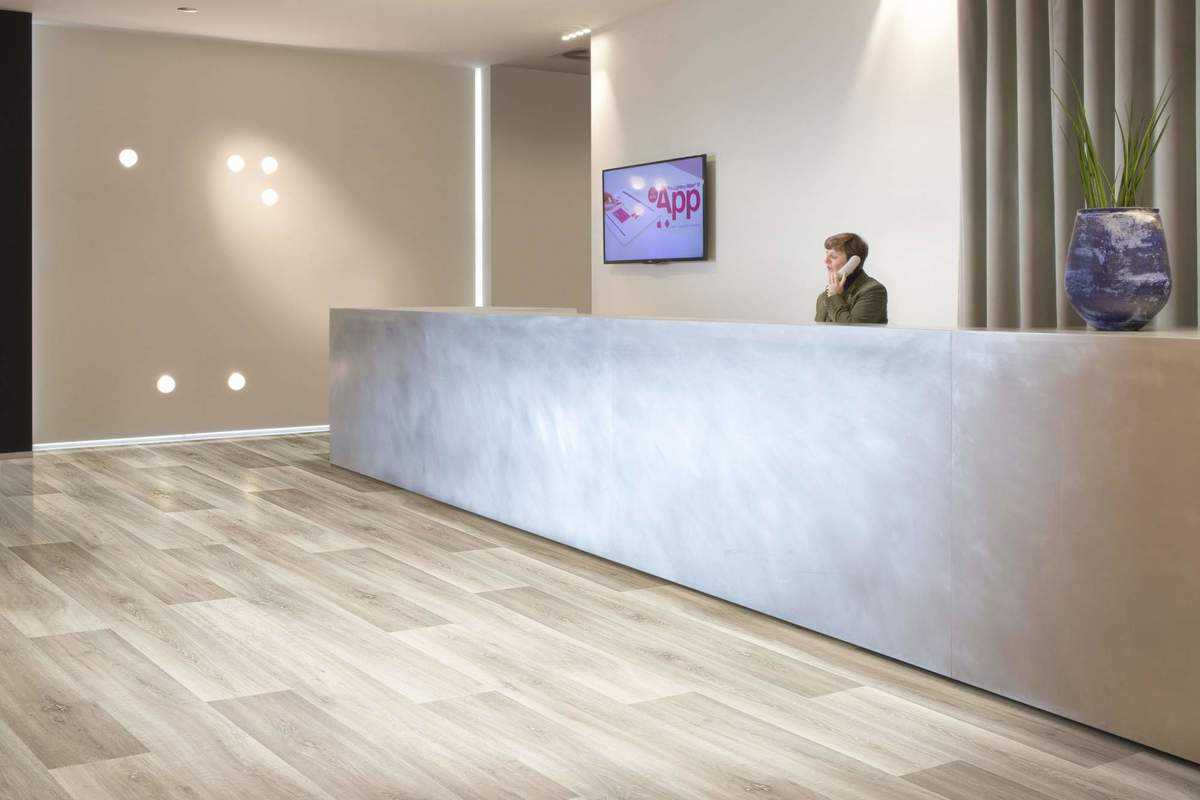 Замковая ПВХ плитка "Berry Alloc" Pureclick 55 LIME OAK 139S (204*1326*5 мм) — купить в Новороссийске