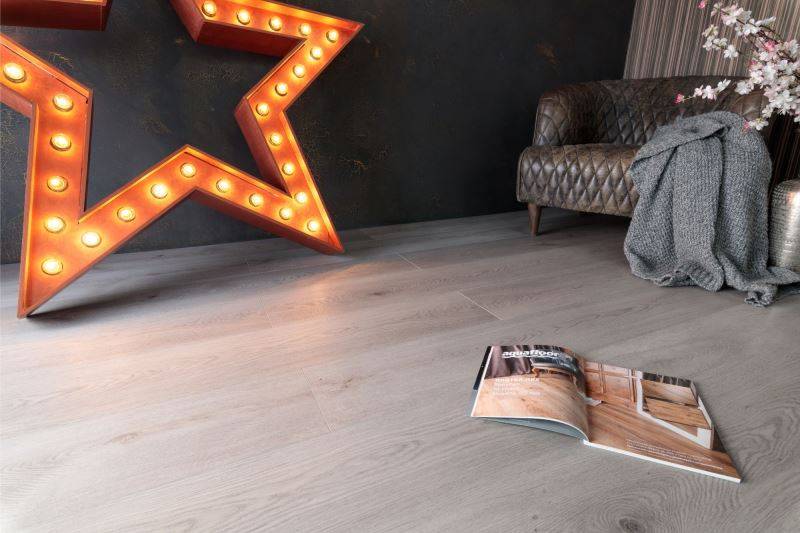 Замковая ПВХ плитка "Aquafloor" AF8022XXL (1800*228*8 мм) — купить в Новороссийске