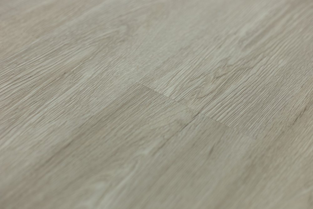 Замковая ПВХ плитка "Art Tile" Дуб Британь (920*150*4 мм) — купить в Новороссийске