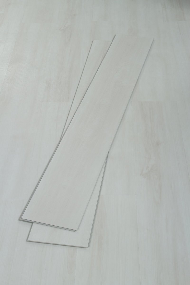 SPC ламинат "OneFloor" ЕСО 8055 (1220*184*4 мм) — купить в Новороссийске