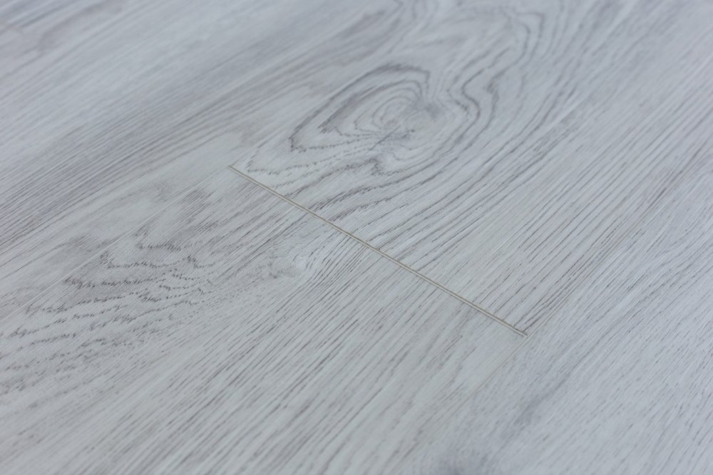 Замковая ПВХ плитка "Art Tile" Ясень Эдмонтон (1220*152*5 мм) — купить в Новороссийске