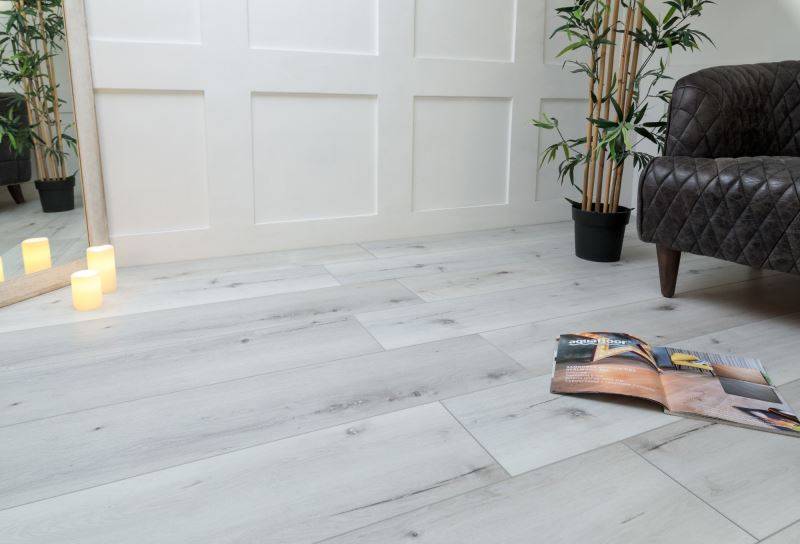 Замковая ПВХ плитка "Aquafloor" AF8006XL (1524*228*8 мм) — купить в Новороссийске