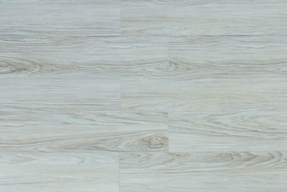 Замковая ПВХ плитка "Art Tile" Клён Жемчужный (1220*152*5 мм) — купить в Новороссийске